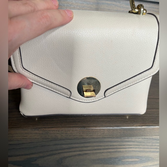 Sondra Roberts Squared Cream Purse - Picture 8 of 16